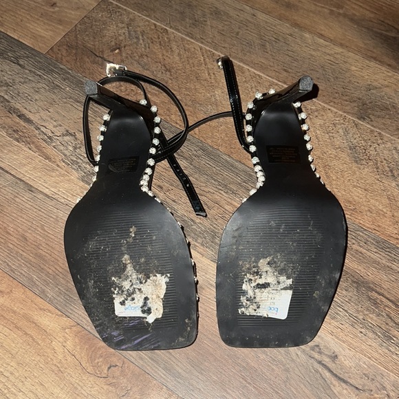 Heels - Picture 4 of 12